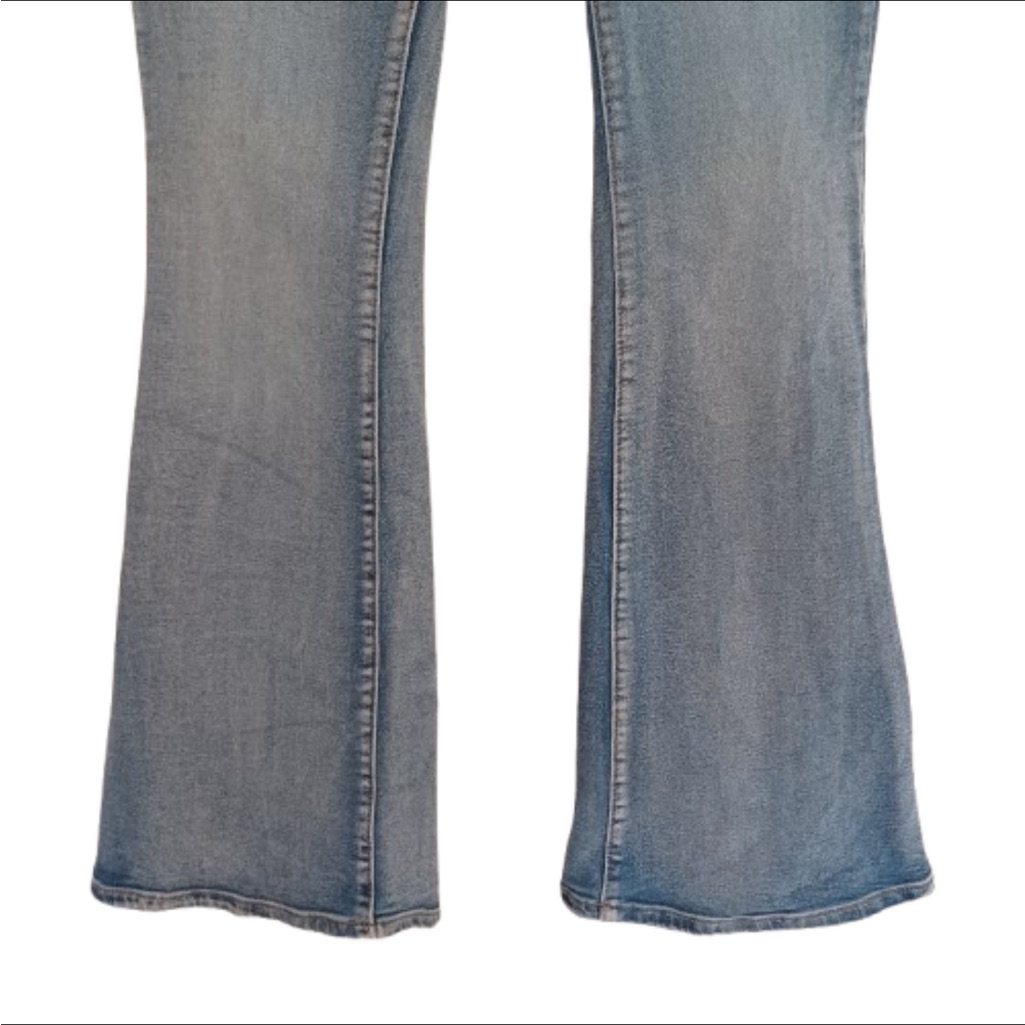 Rise Supply Co Light Wash Cotton Mid Rise Flared Denim Blue Jeans Pants Size 7 — image 5 of 7